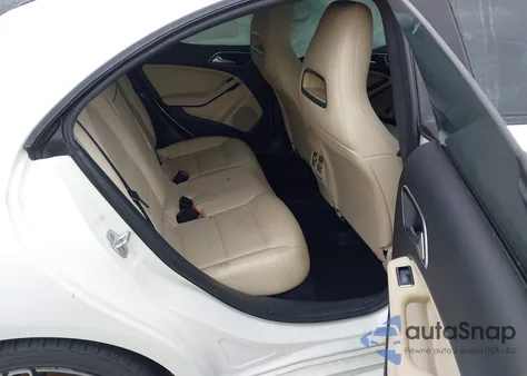 2017 Mercedes-Benz Cla 250 z USA, uszkodzony, nr VIN WDDSJ4EB6HN444947